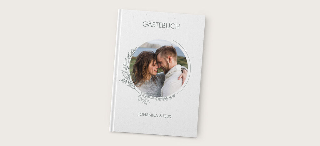 Ein elegantes Gästebuch mit floralem Design, das Platz für persönliche Erinnerungen bietet. Perfekt für besondere Anlässe.
