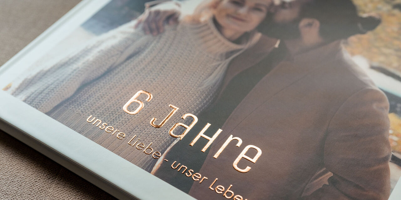 CEWE Fotobuch mit einem liebevollen Titel "6 Jahre" für besondere Erinnerungen