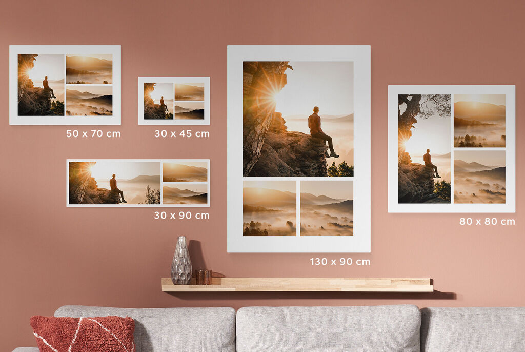 Verschiedene gerahmte Fotos mit Landschaftsbildern an einer Wand. Die Bilder zeigen eine sonnige Szenerie mit einer Person auf einem Felsen.