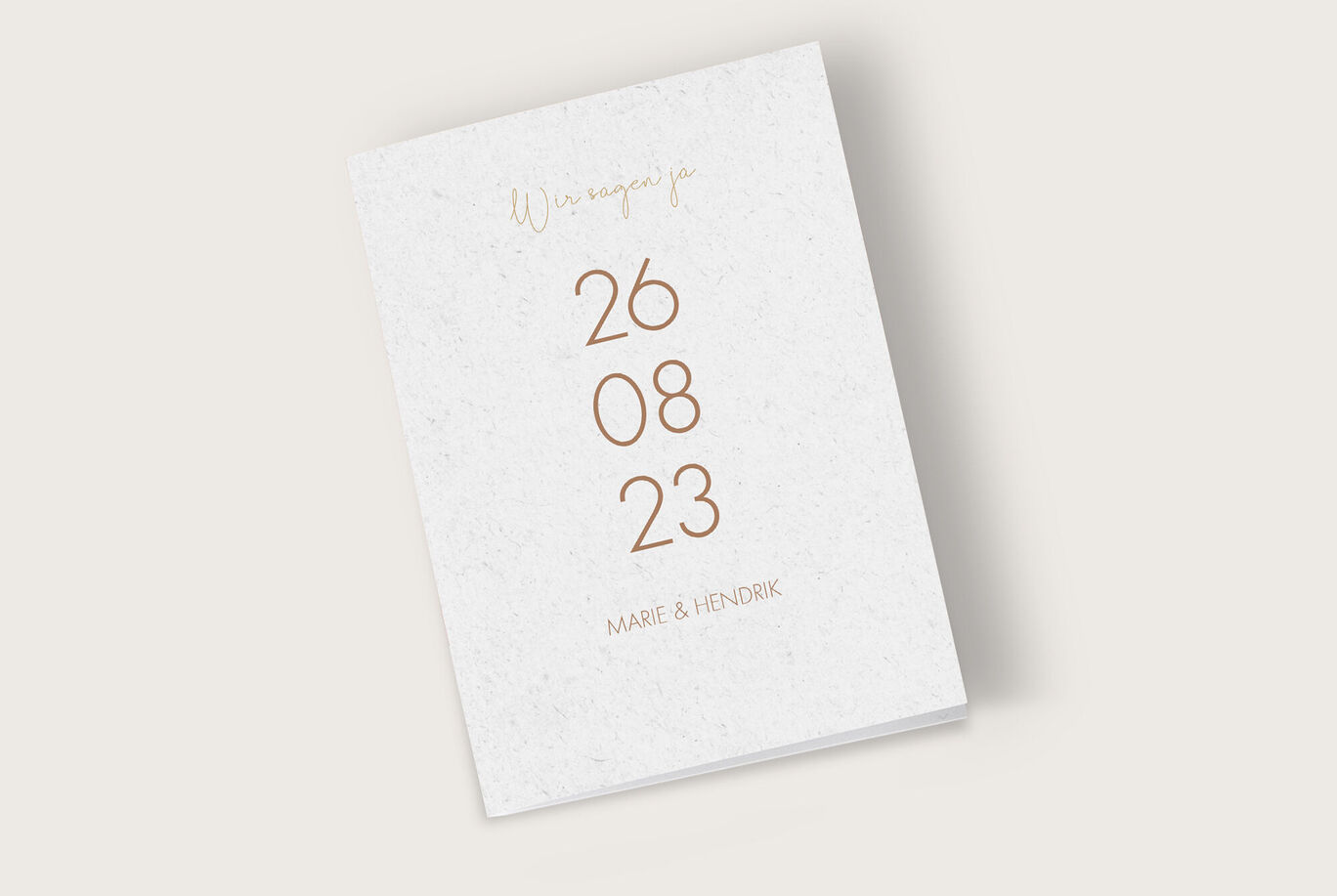 Wunderschöne, elegante Einladungskarte zur Hochzeit mit Datum und Namen.