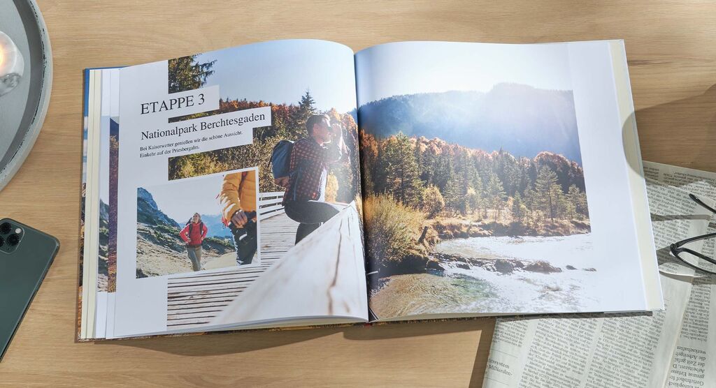 Fotobuch mit Erinnerungen aus dem Nationalpark Berchtesgaden, zeigt aktive Menschen in herbstlicher Landschaft