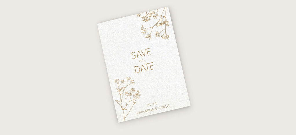 Elegante Save the Date Karte mit floralen Motiven in Gold und weiß
