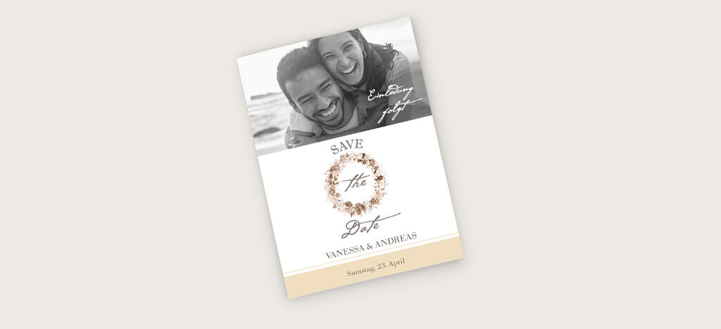 Hochzeitskarte im Design mit floralen Elementen und Save-the-Date Hinweis