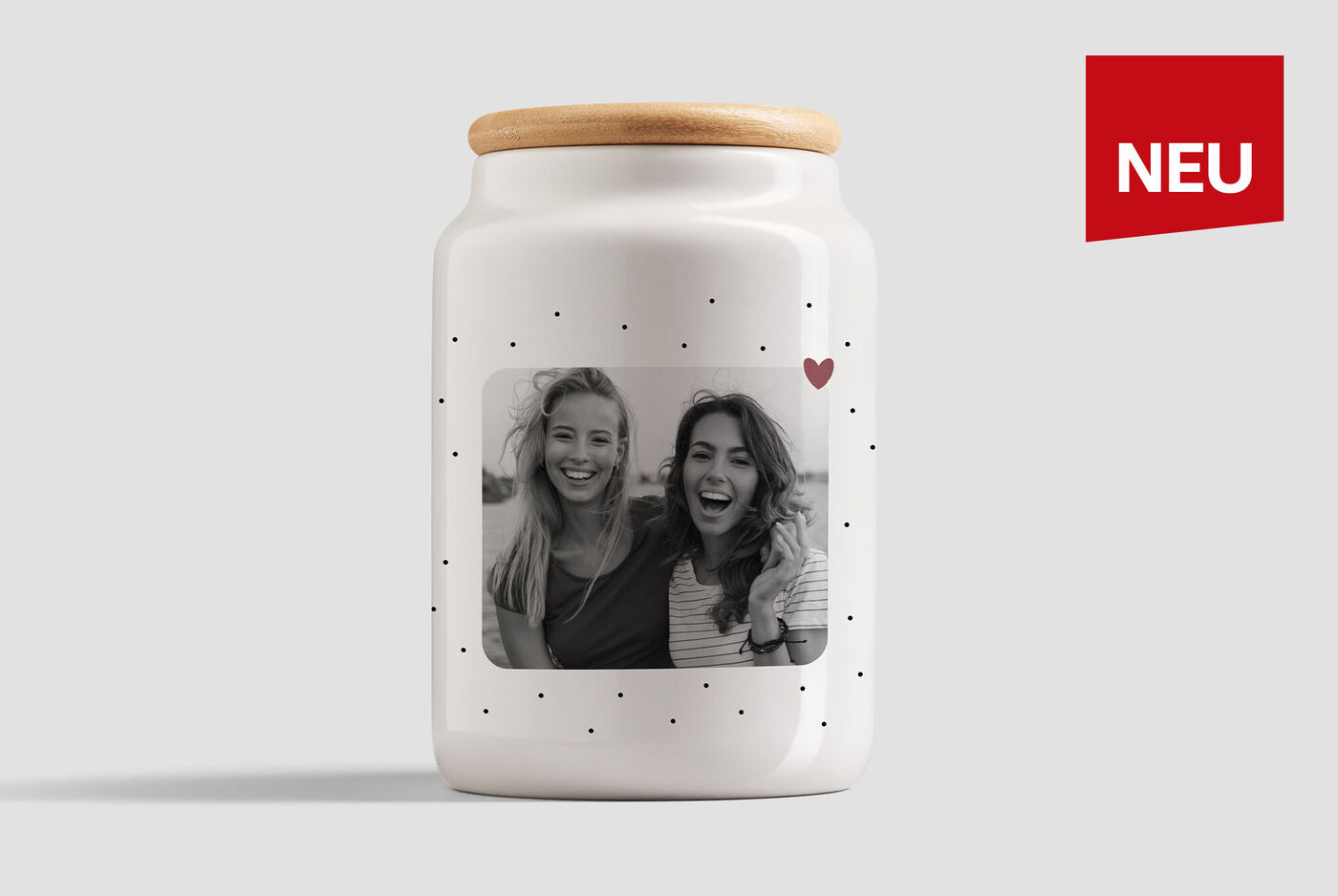 Keramik-Keksdose mit schwarz-weißem Foto von zwei Personen, verspieltes Design und rotes Herz